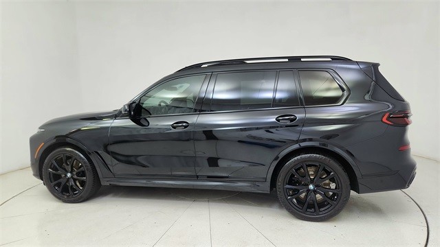 2024 BMW X7 M60i AWD