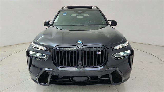 2024 BMW X7 M60i AWD