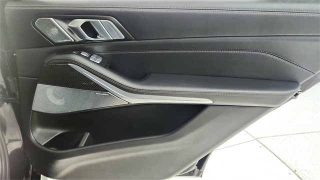 2024 BMW X7 M60i AWD