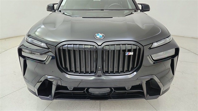 2024 BMW X7 M60i AWD