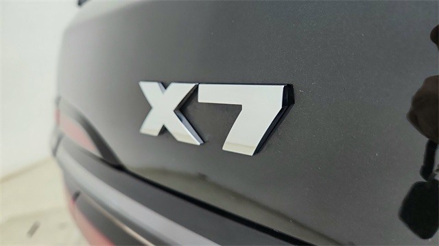 2024 BMW X7 M60i AWD