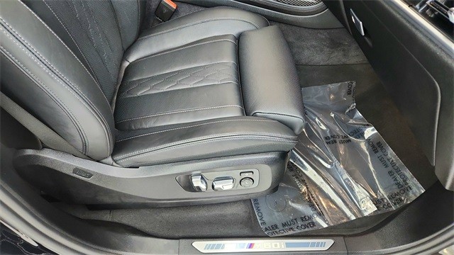 2024 BMW X7 M60i AWD