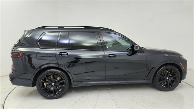 2024 BMW X7 M60i AWD
