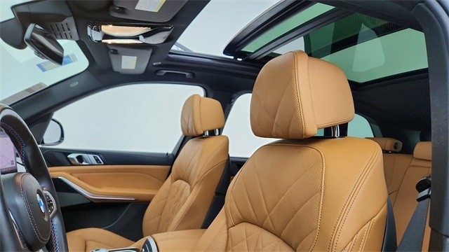 2025 BMW X5 M60i xDrive AWD