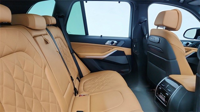 2025 BMW X5 M60i xDrive AWD