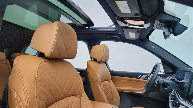 2025 BMW X5 M60i xDrive AWD