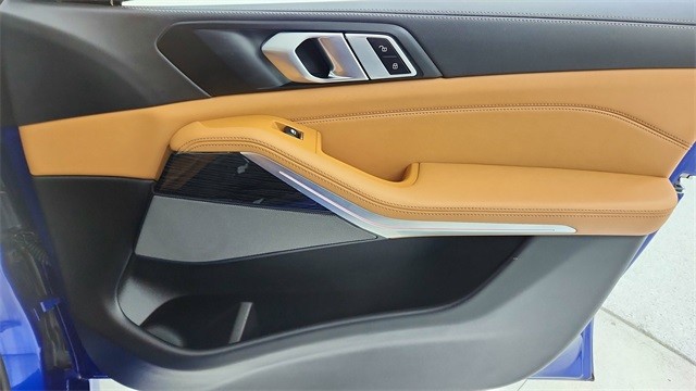 2025 BMW X5 M60i xDrive AWD