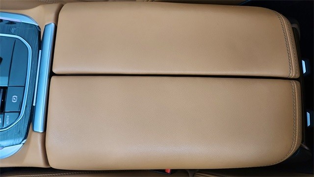 2025 BMW X5 M60i xDrive AWD