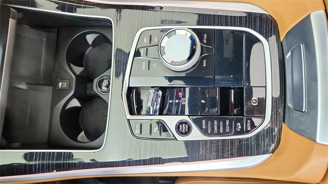 2025 BMW X5 M60i xDrive AWD