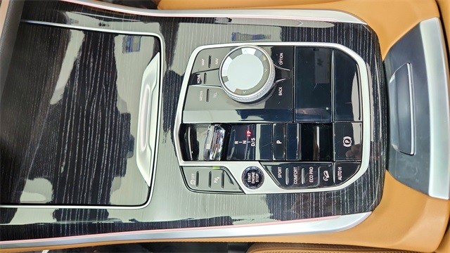 2025 BMW X5 M60i xDrive AWD