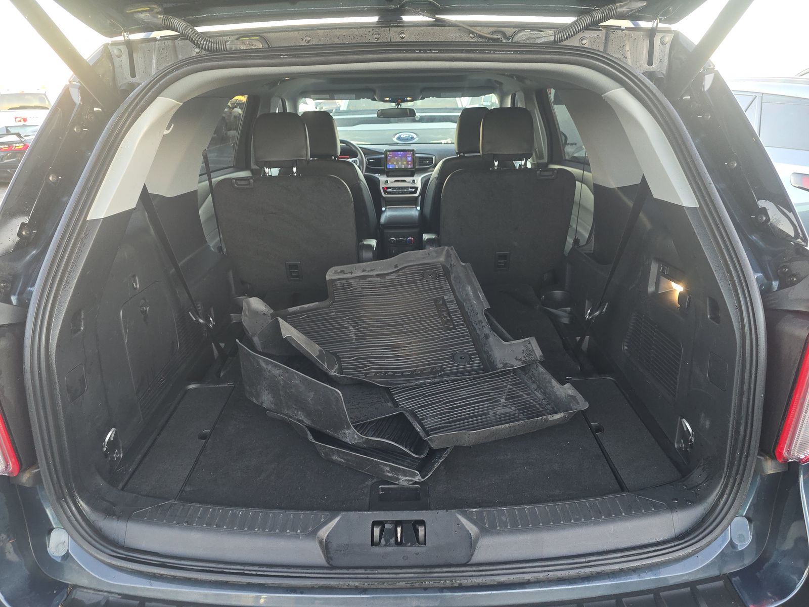 2023 Ford Explorer XLT AWD