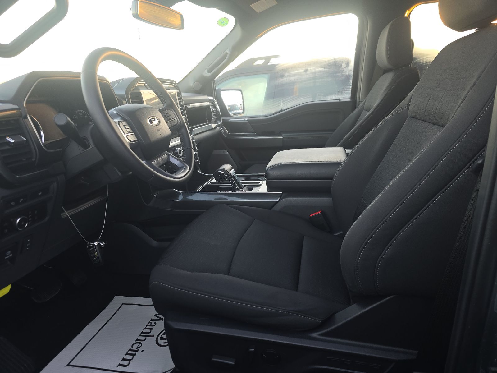 2023 Ford F-150 Hybrid XLT AWD