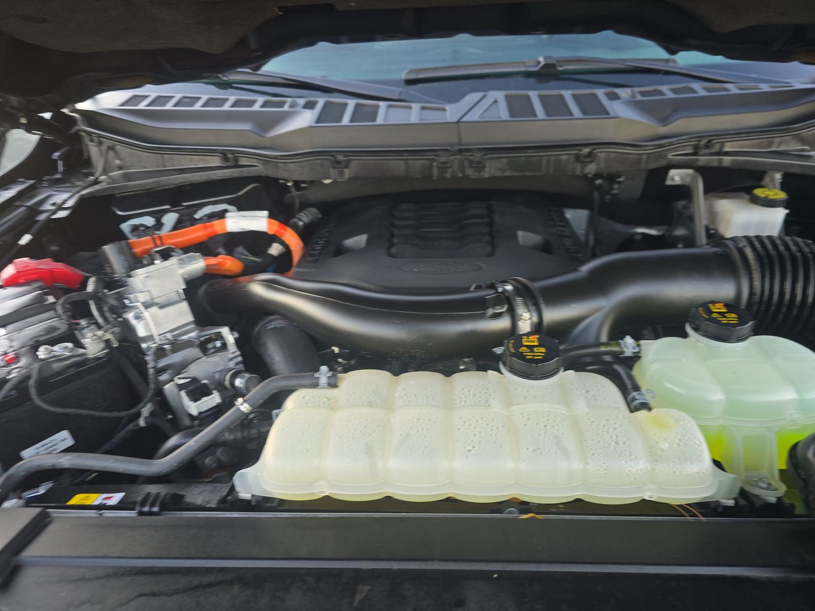 2023 Ford F-150 Hybrid XLT AWD