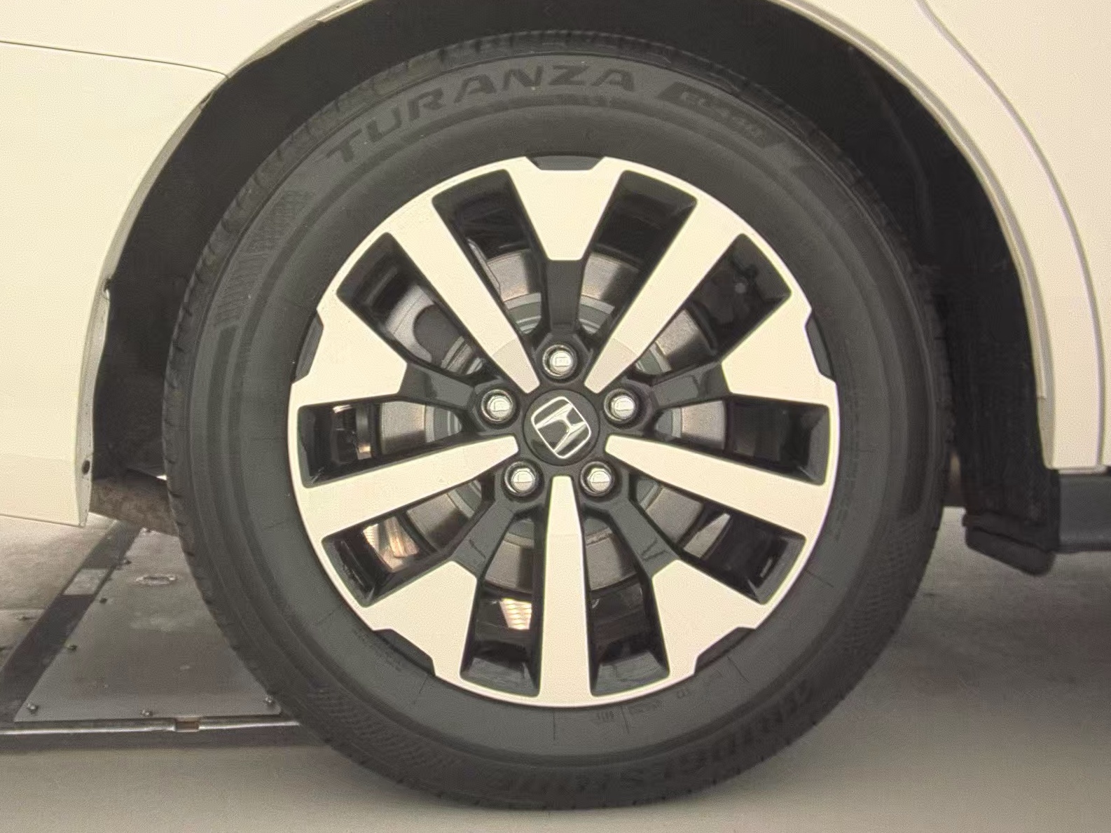 2025 Honda Odyssey EX-L FWD