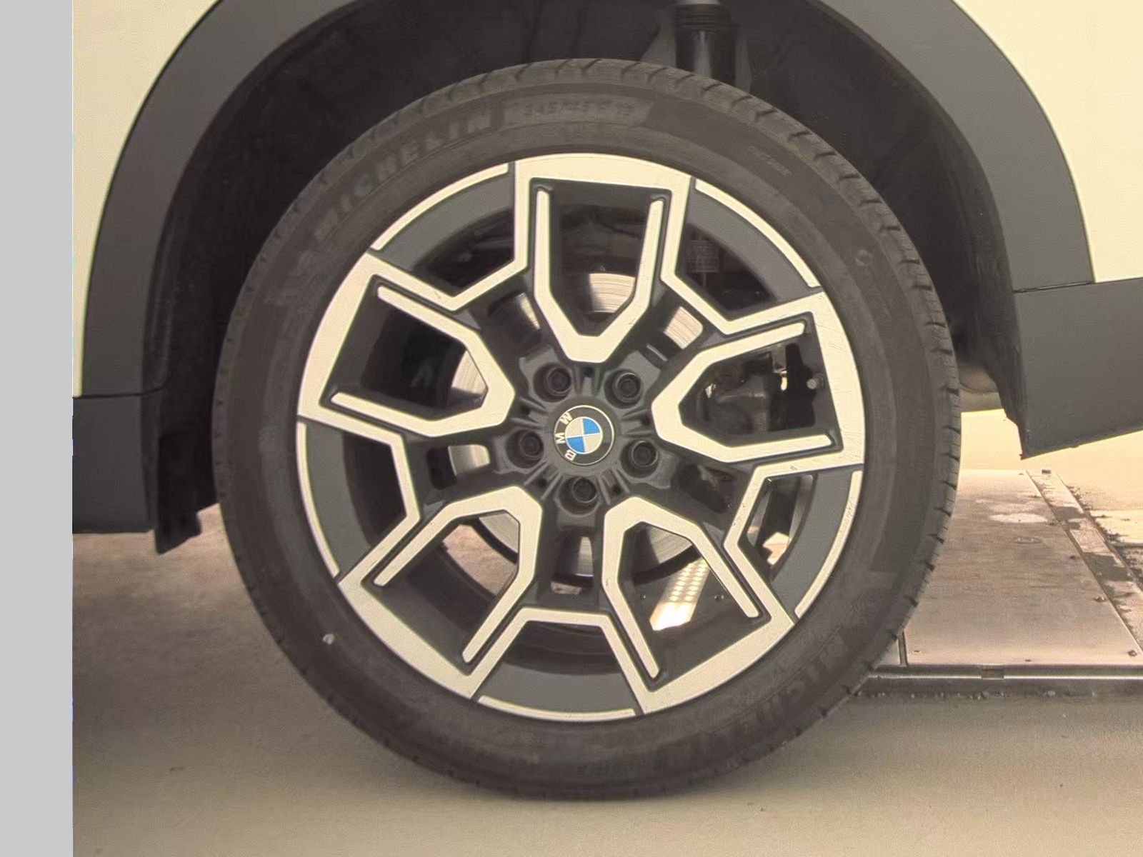 2025 BMW X2 xDrive28i AWD