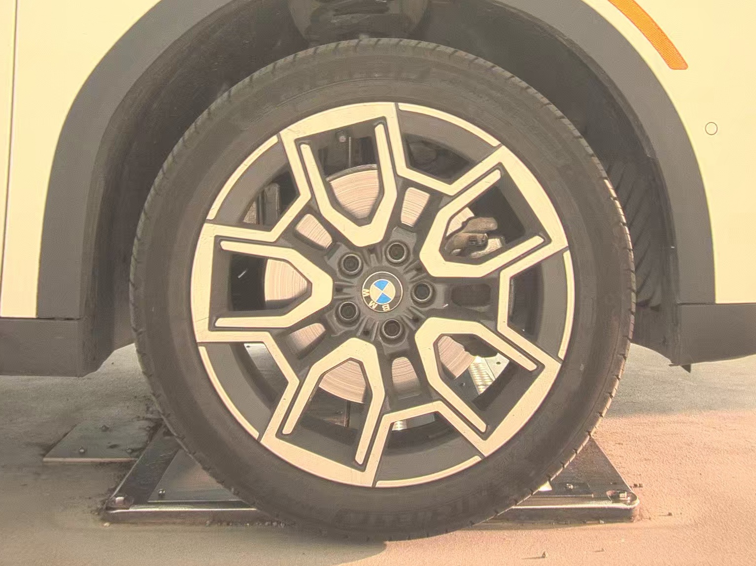 2025 BMW X2 xDrive28i AWD