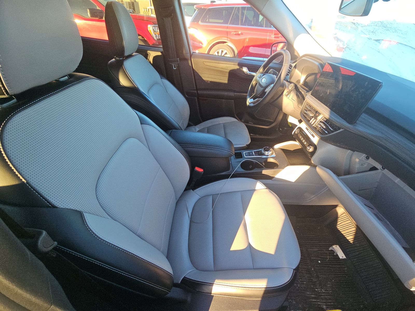 2025 Ford Escape Hybrid Platinum FWD