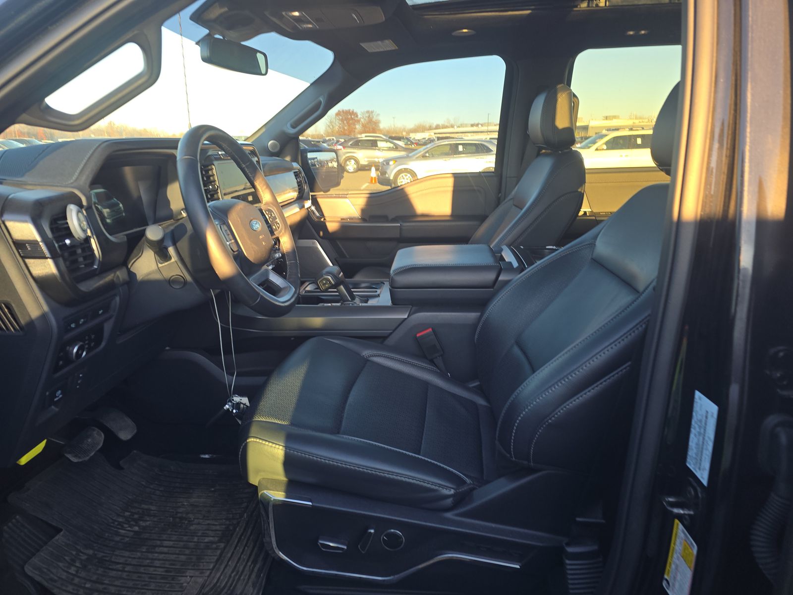 2024 Ford F-150 Hybrid Lariat AWD