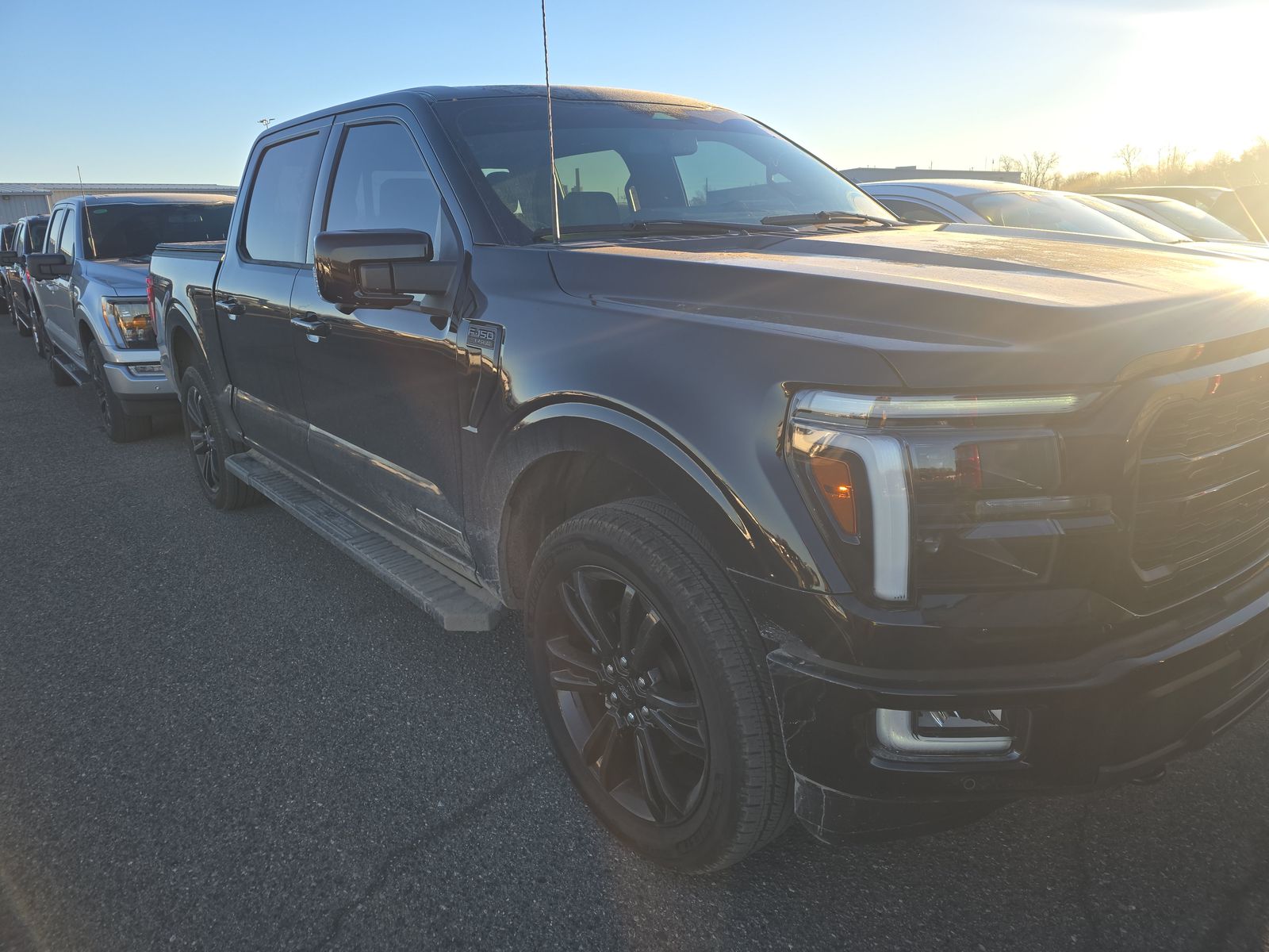 2024 Ford F-150 Hybrid Lariat AWD