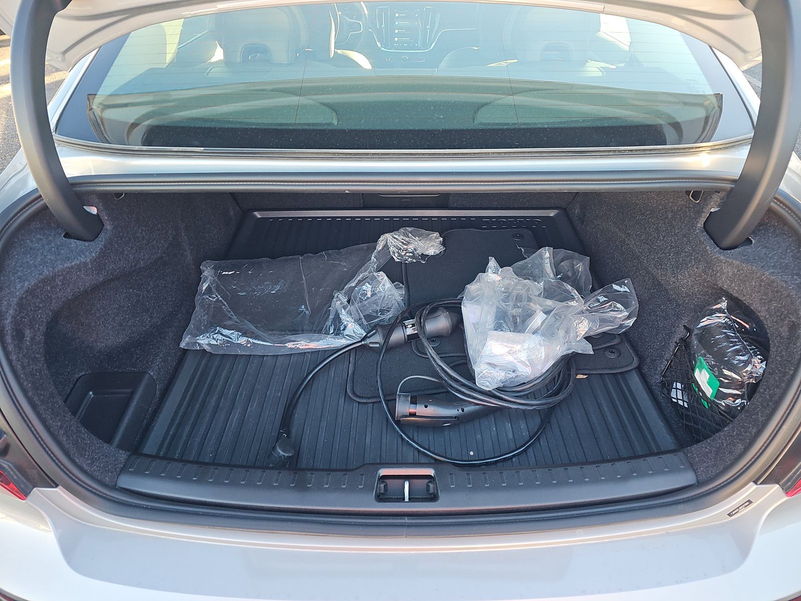 2024 Volvo S60 Recharge T8 Plus AWD