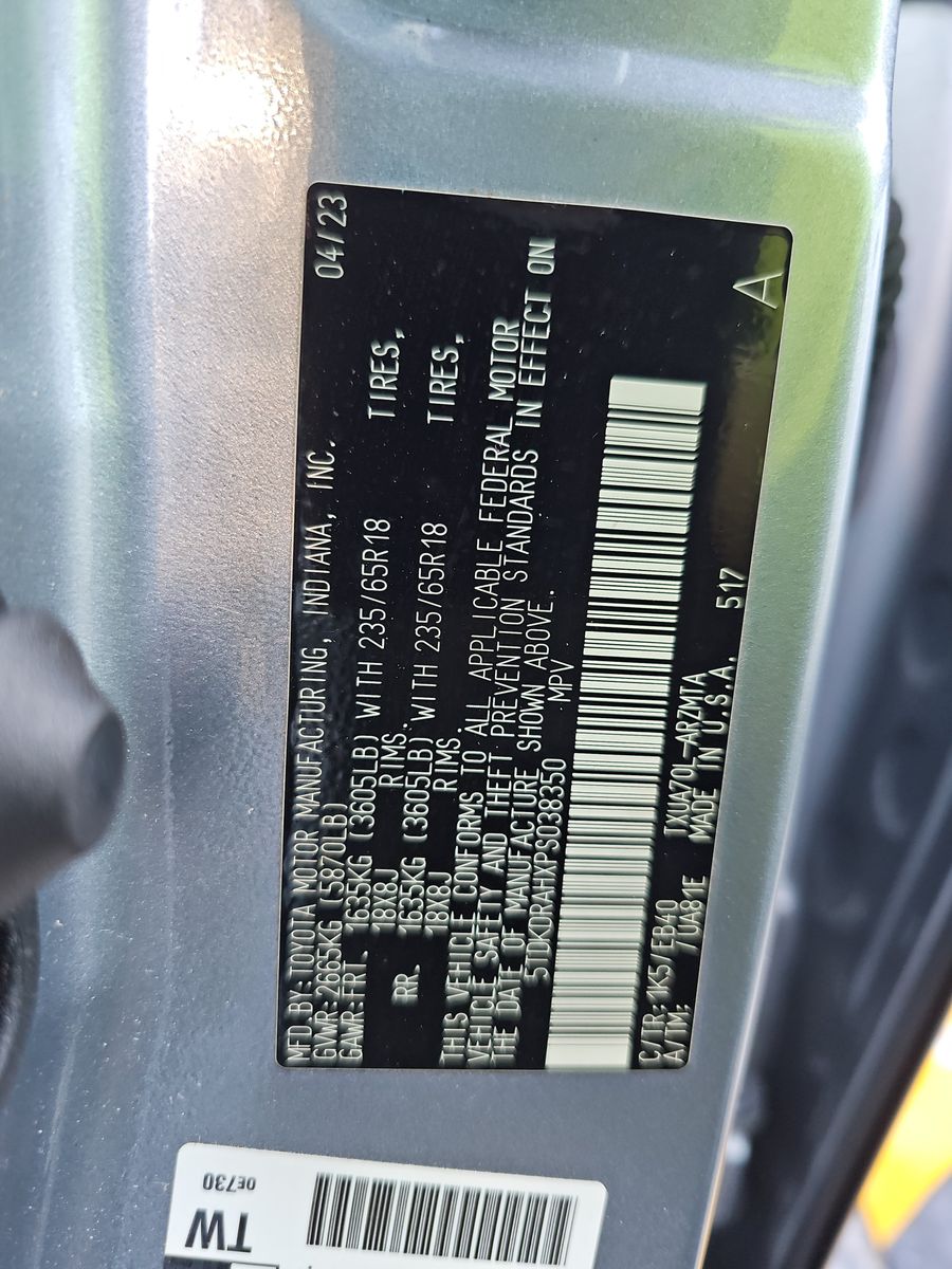 2023 Toyota Highlander XLE FWD