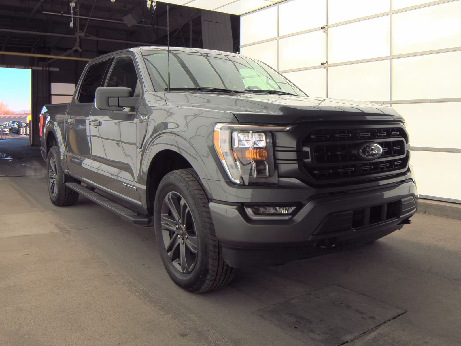 2023 Ford F-150 Hybrid XLT AWD