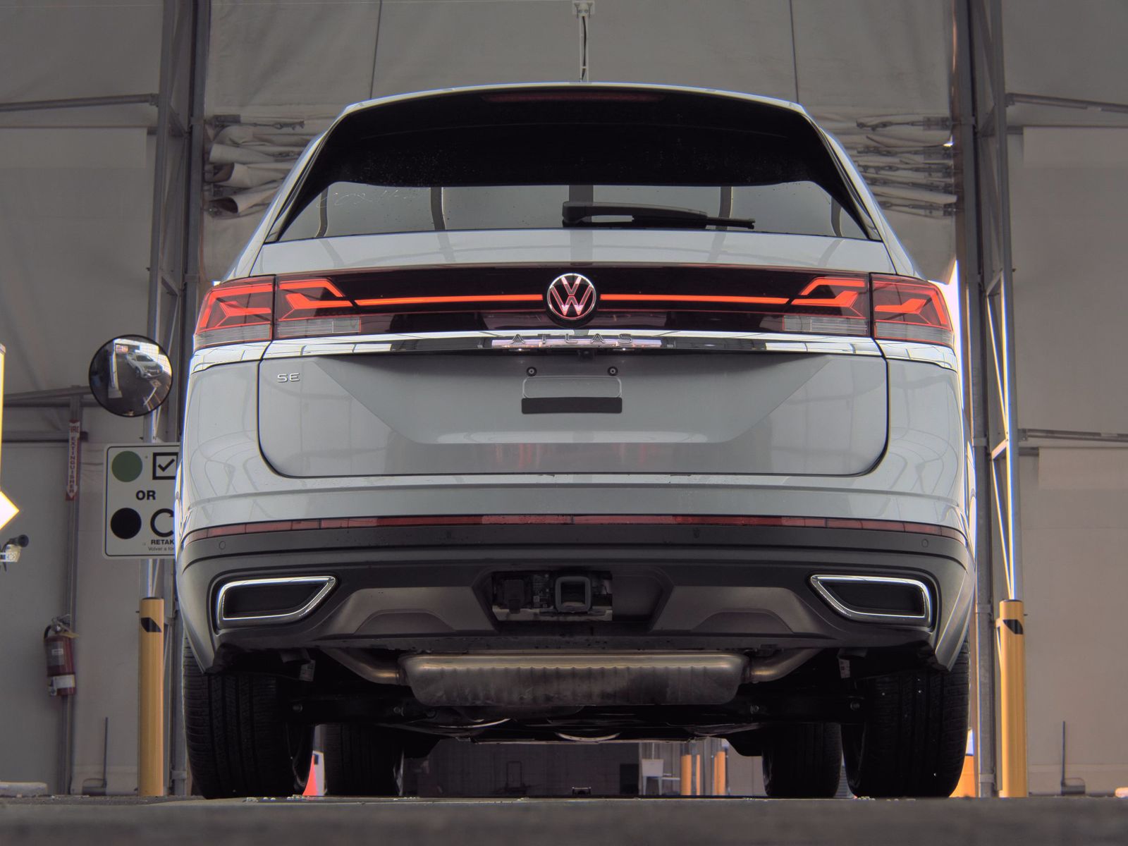 2025 Volkswagen Atlas 2.0T SE FWD