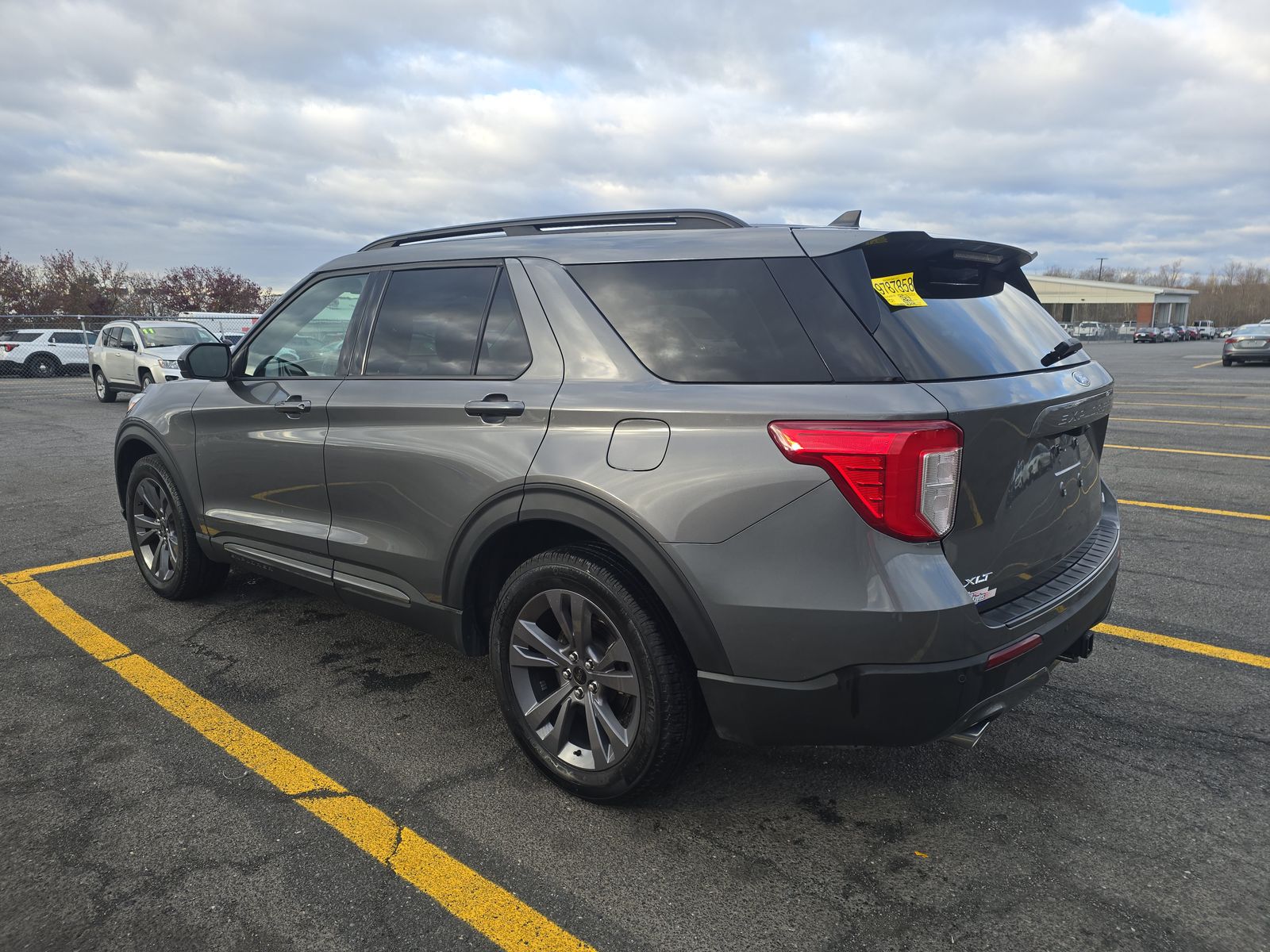 2023 Ford Explorer XLT AWD