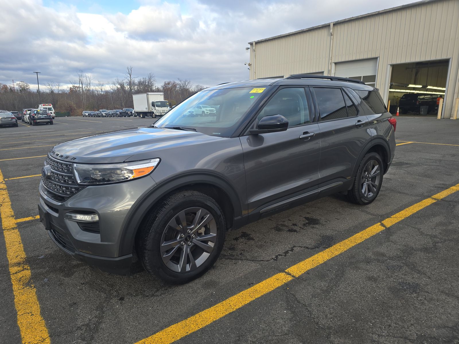 2023 Ford Explorer XLT AWD