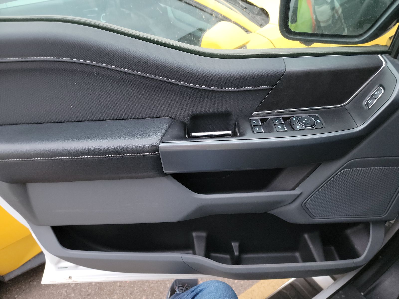 2024 Ford F-150 XLT AWD