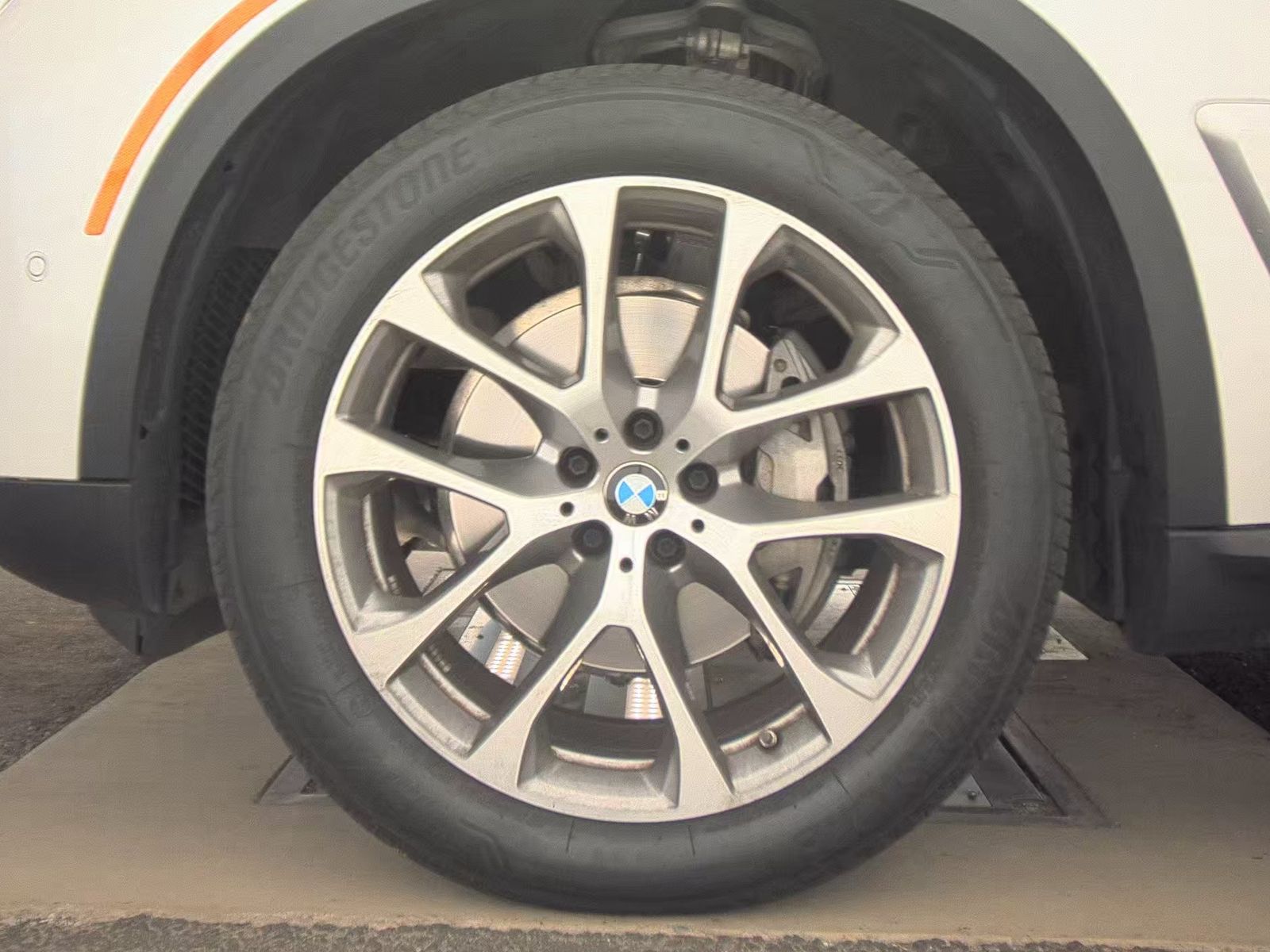 2025 BMW X5 xDrive40i AWD