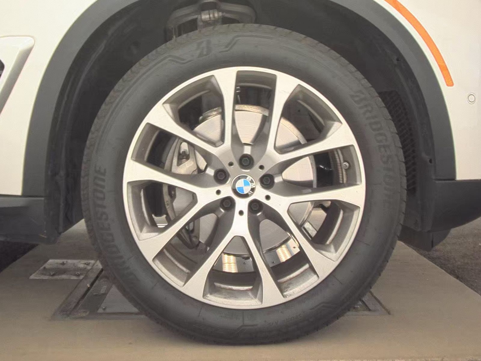 2025 BMW X5 xDrive40i AWD