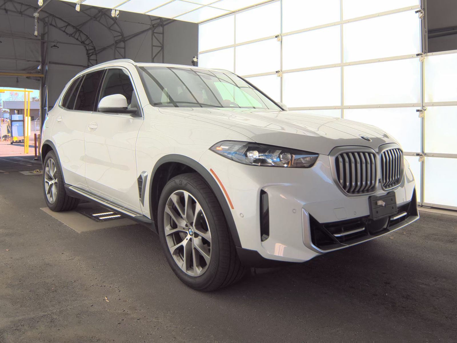 2025 BMW X5 xDrive40i AWD