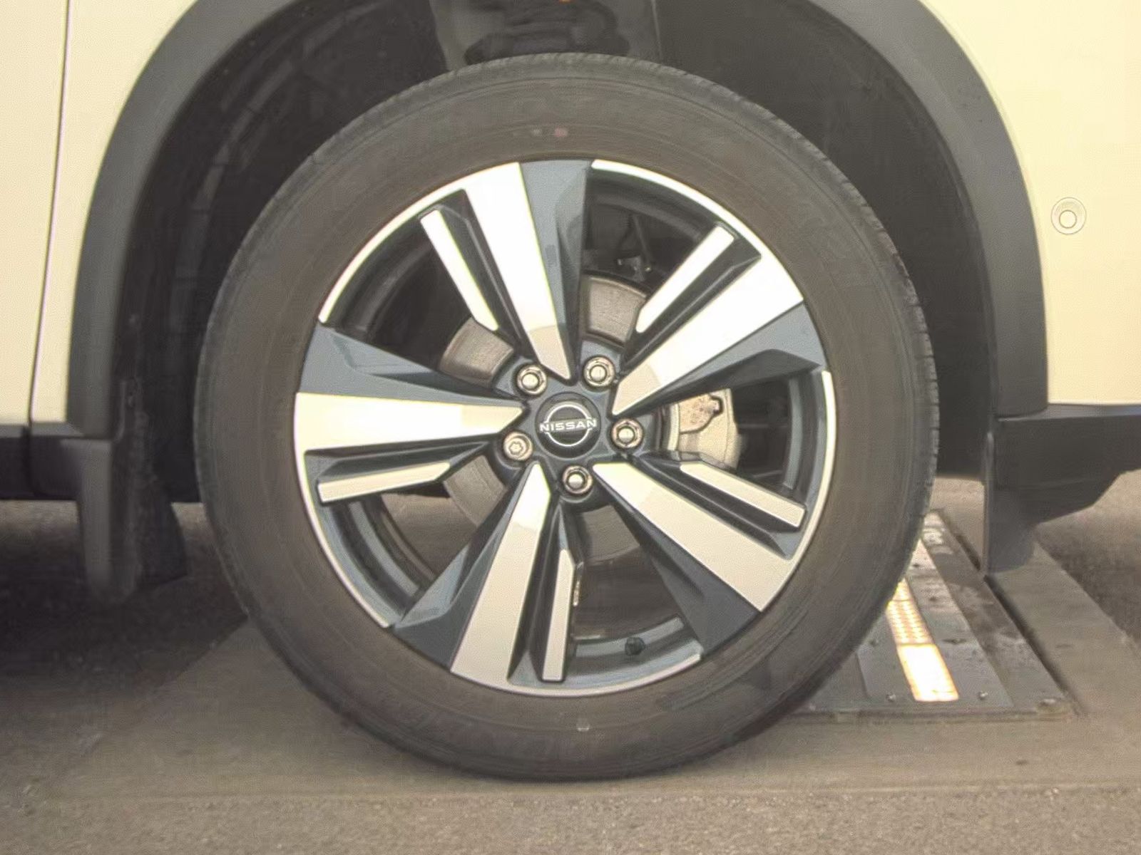 2023 Nissan Rogue SL FWD