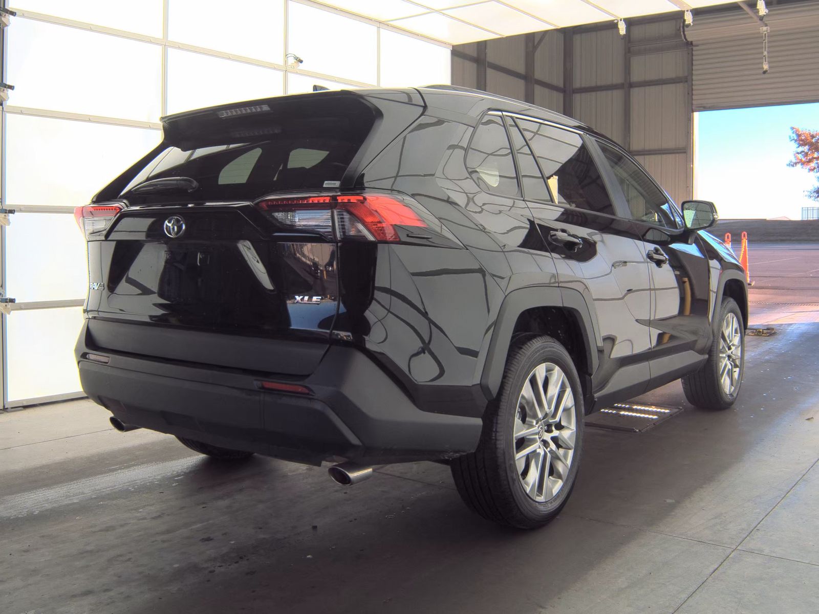 2025 Toyota RAV4 XLE Premium FWD