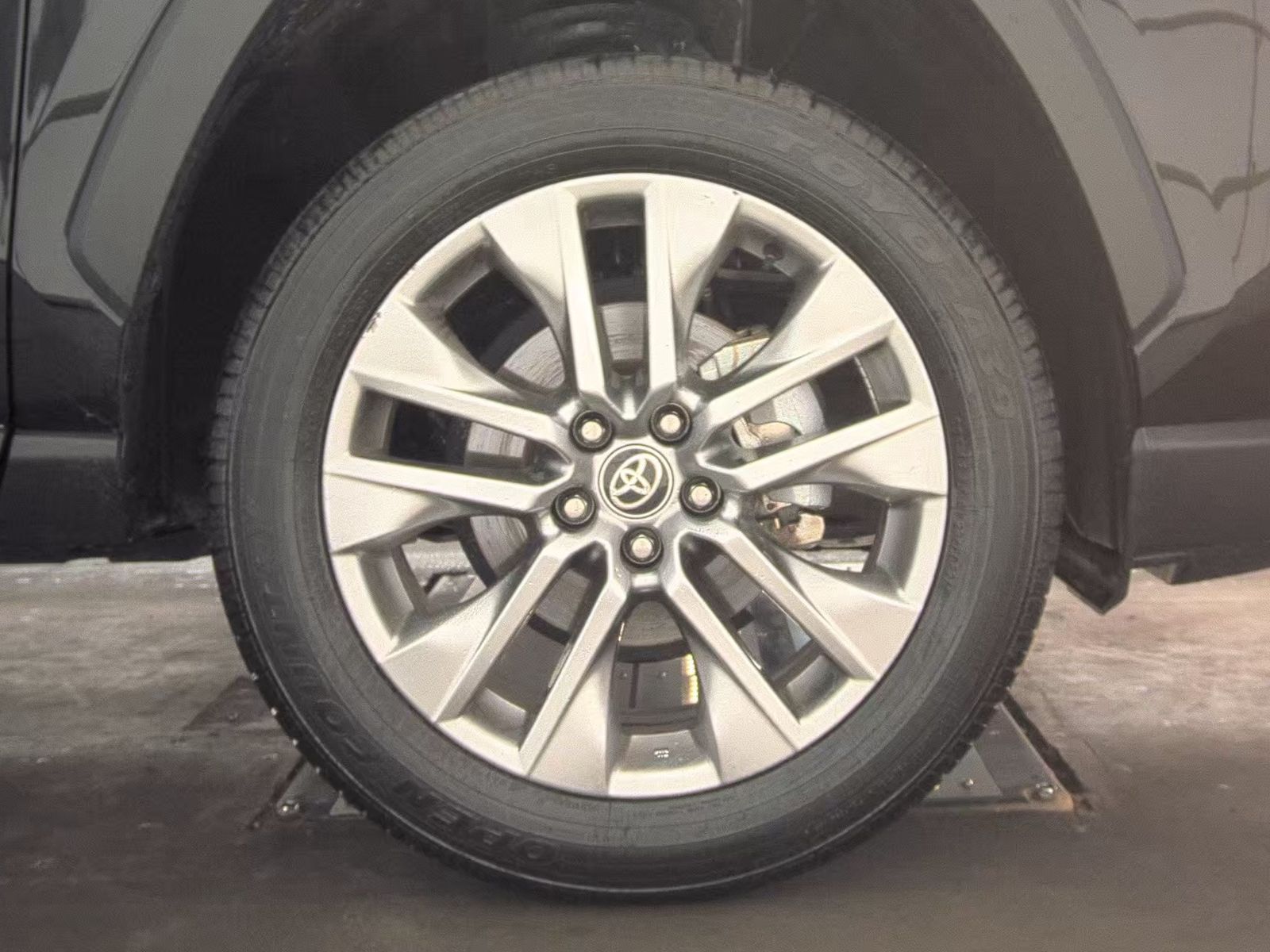 2025 Toyota RAV4 XLE Premium FWD