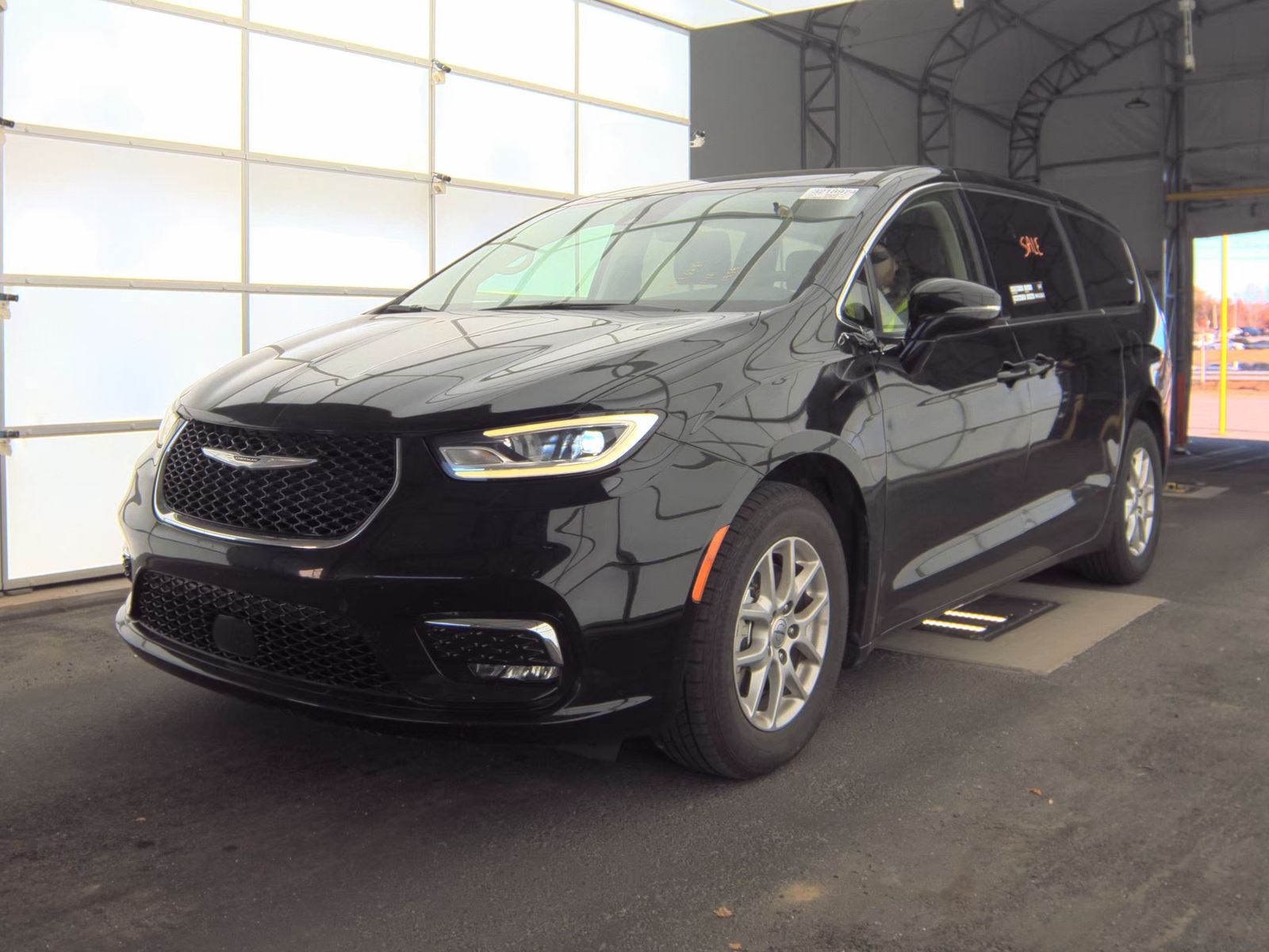 2024 Chrysler Pacifica Touring L FWD