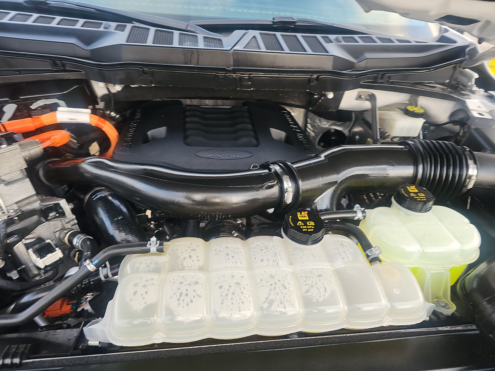 2022 Ford F-150 Hybrid XLT AWD