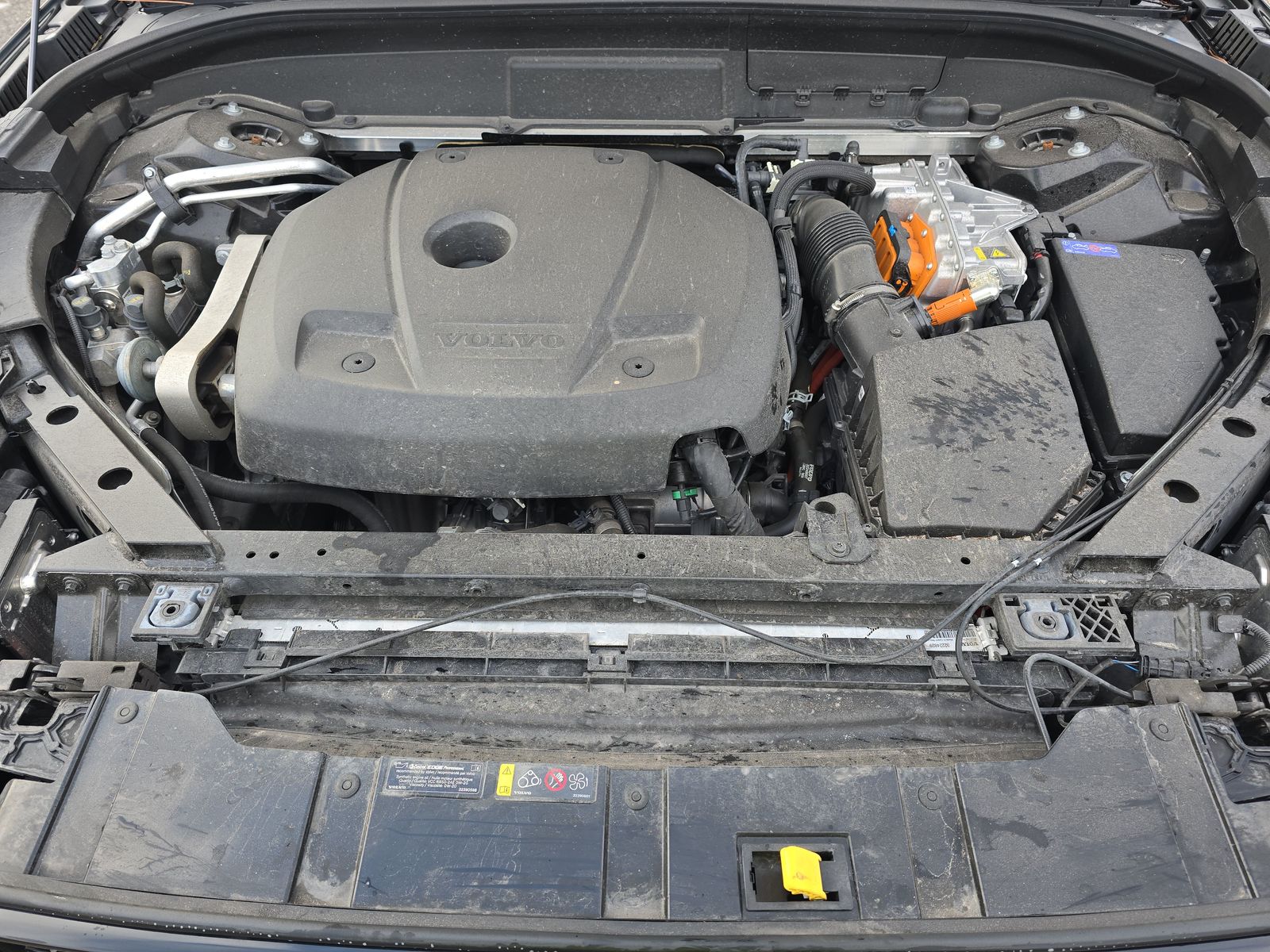 2025 Volvo XC60 Plug-In Hybrid T8 Ultra AWD