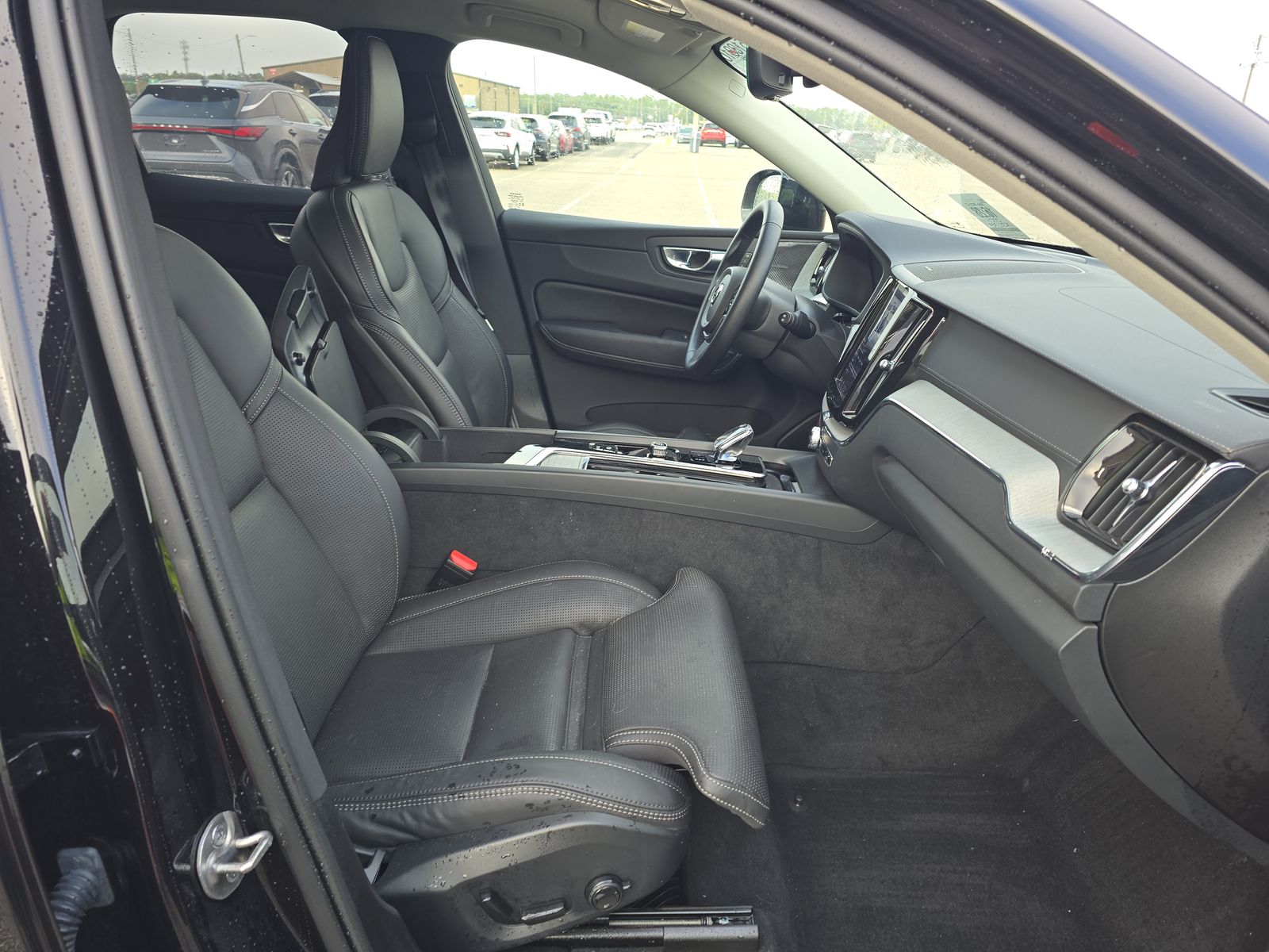 2025 Volvo XC60 Plug-In Hybrid T8 Ultra AWD