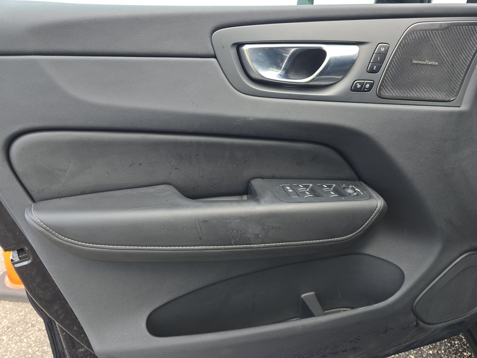 2025 Volvo XC60 Plug-In Hybrid T8 Ultra AWD