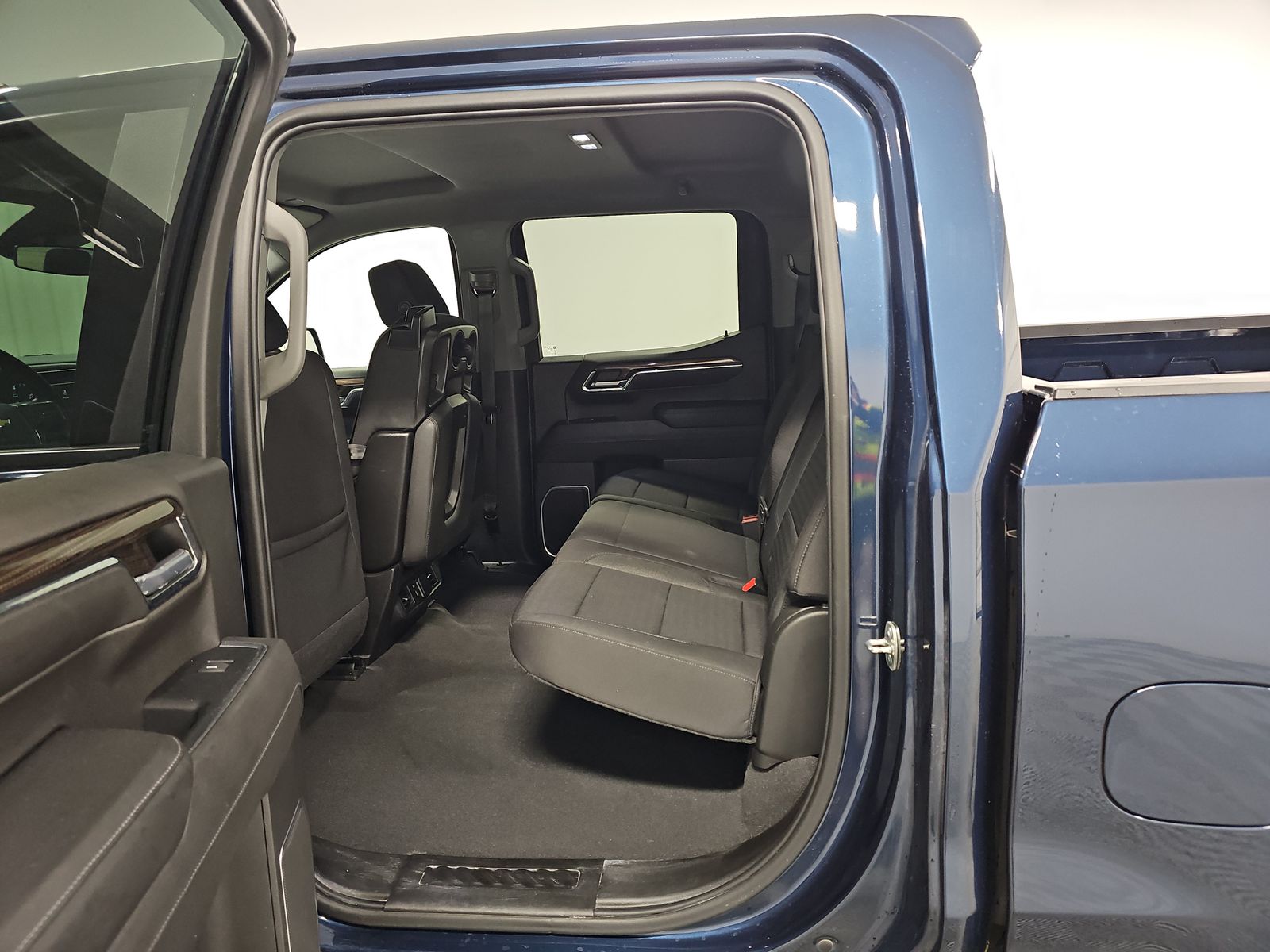 2023 Chevrolet Silverado 1500 LT AWD