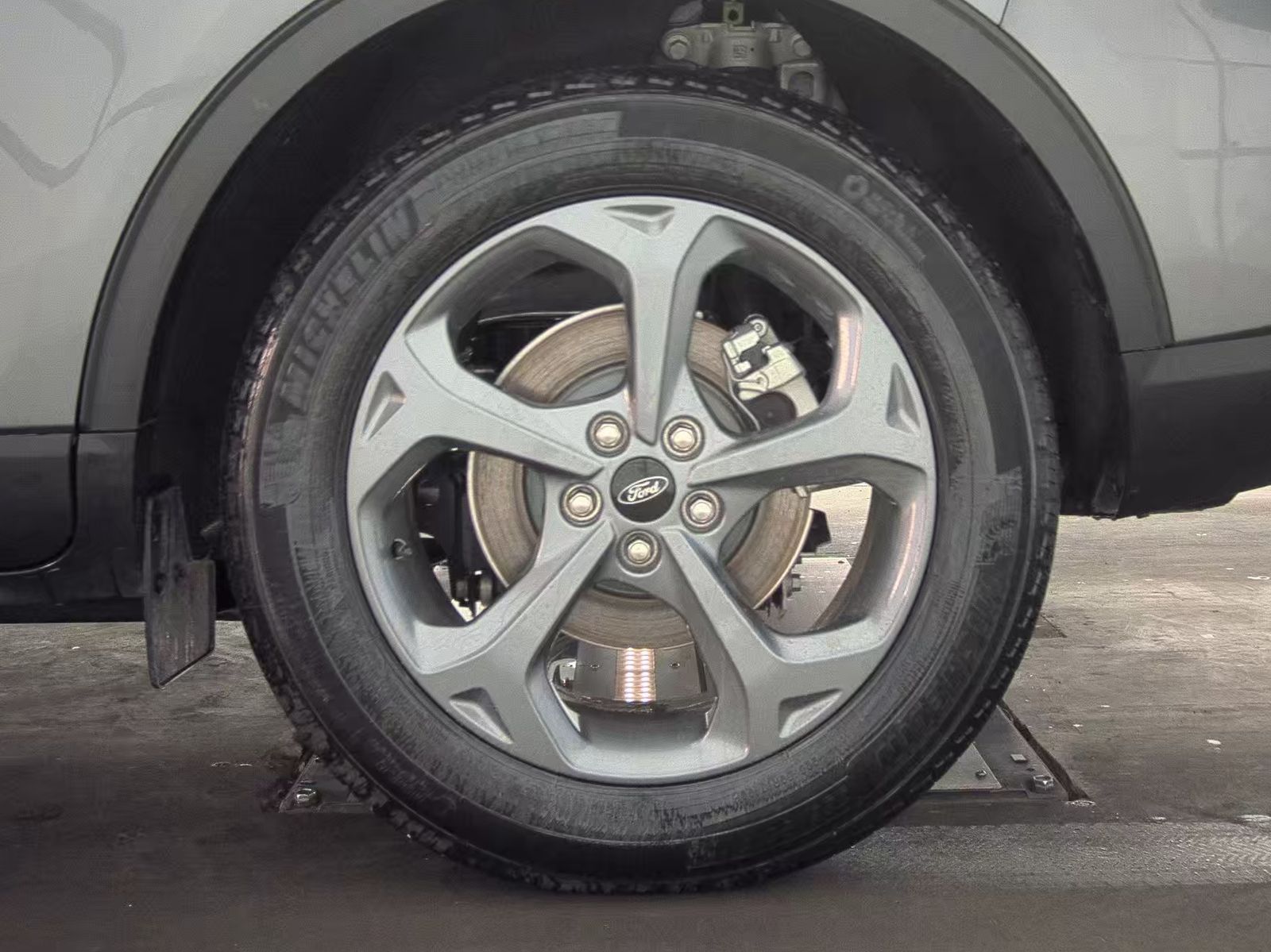 2025 Ford Escape Hybrid ST-Line FWD