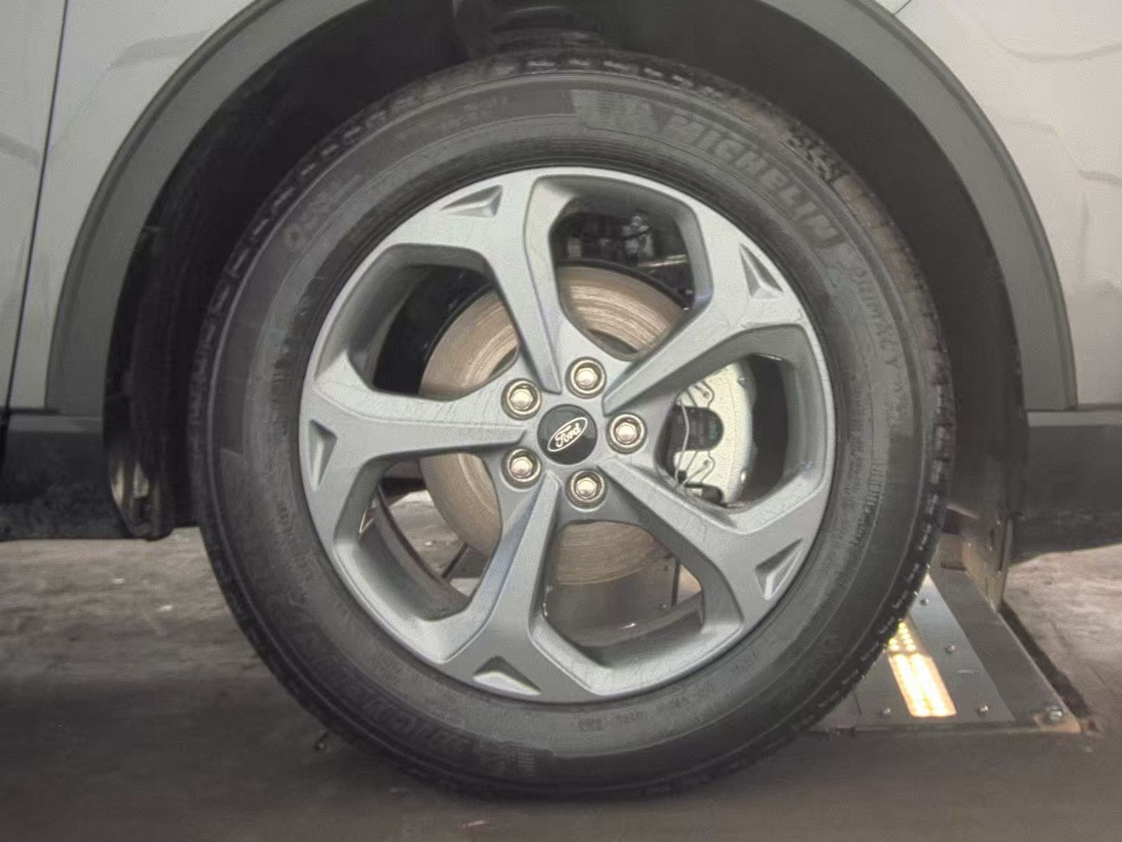 2025 Ford Escape Hybrid ST-Line FWD