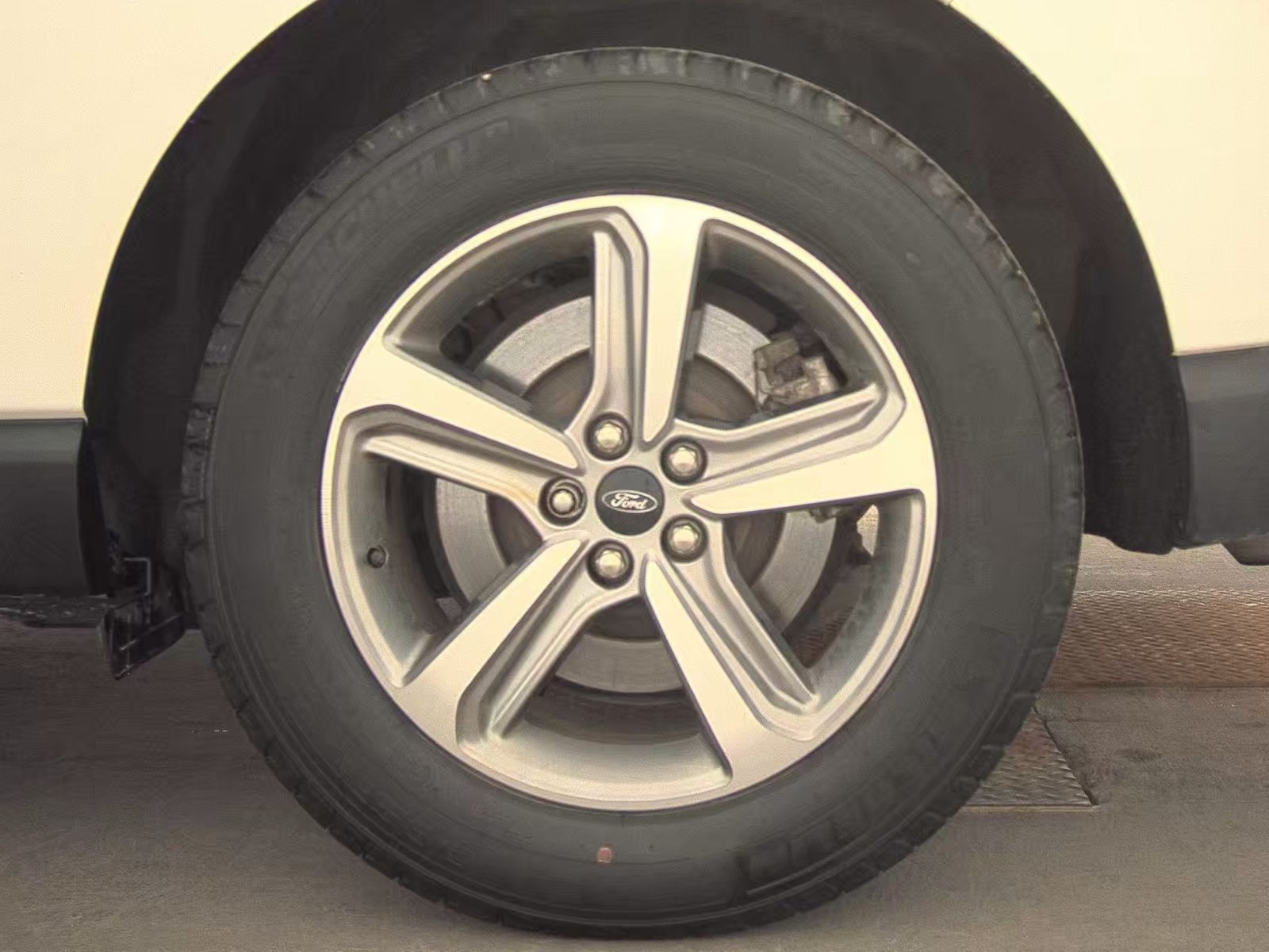 2023 Ford Edge SEL AWD