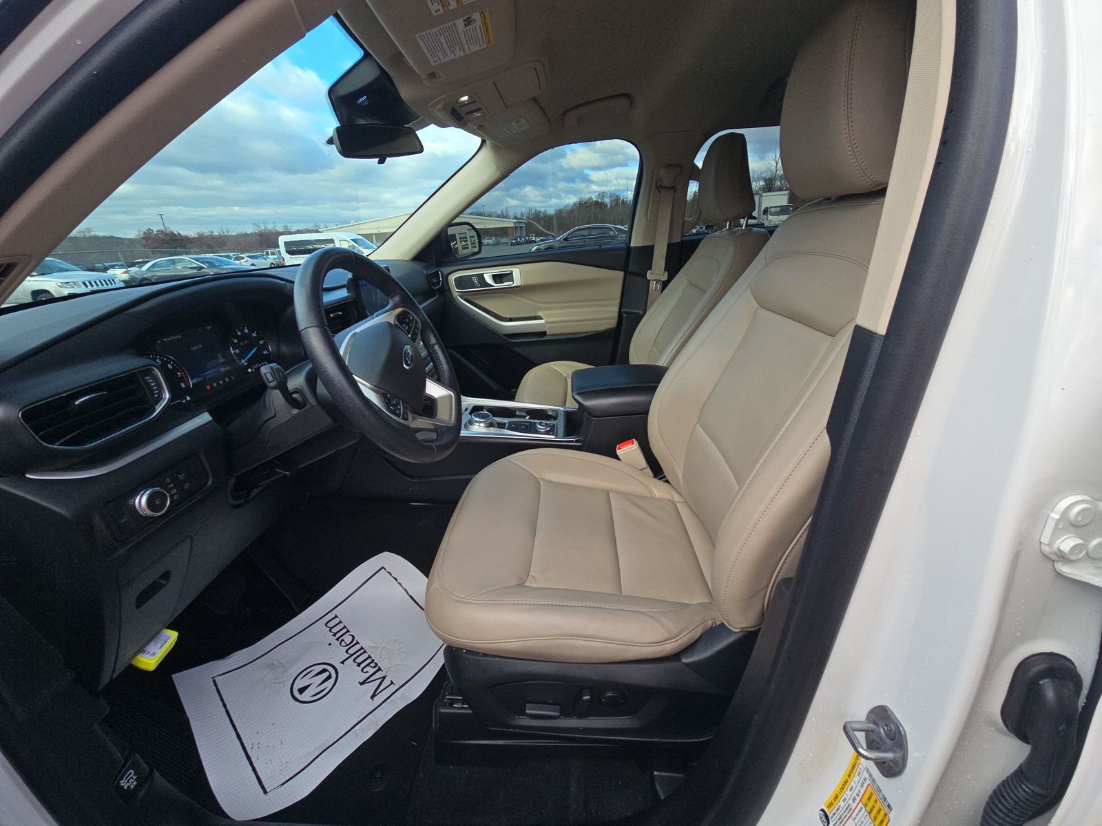 2022 Ford Explorer XLT AWD