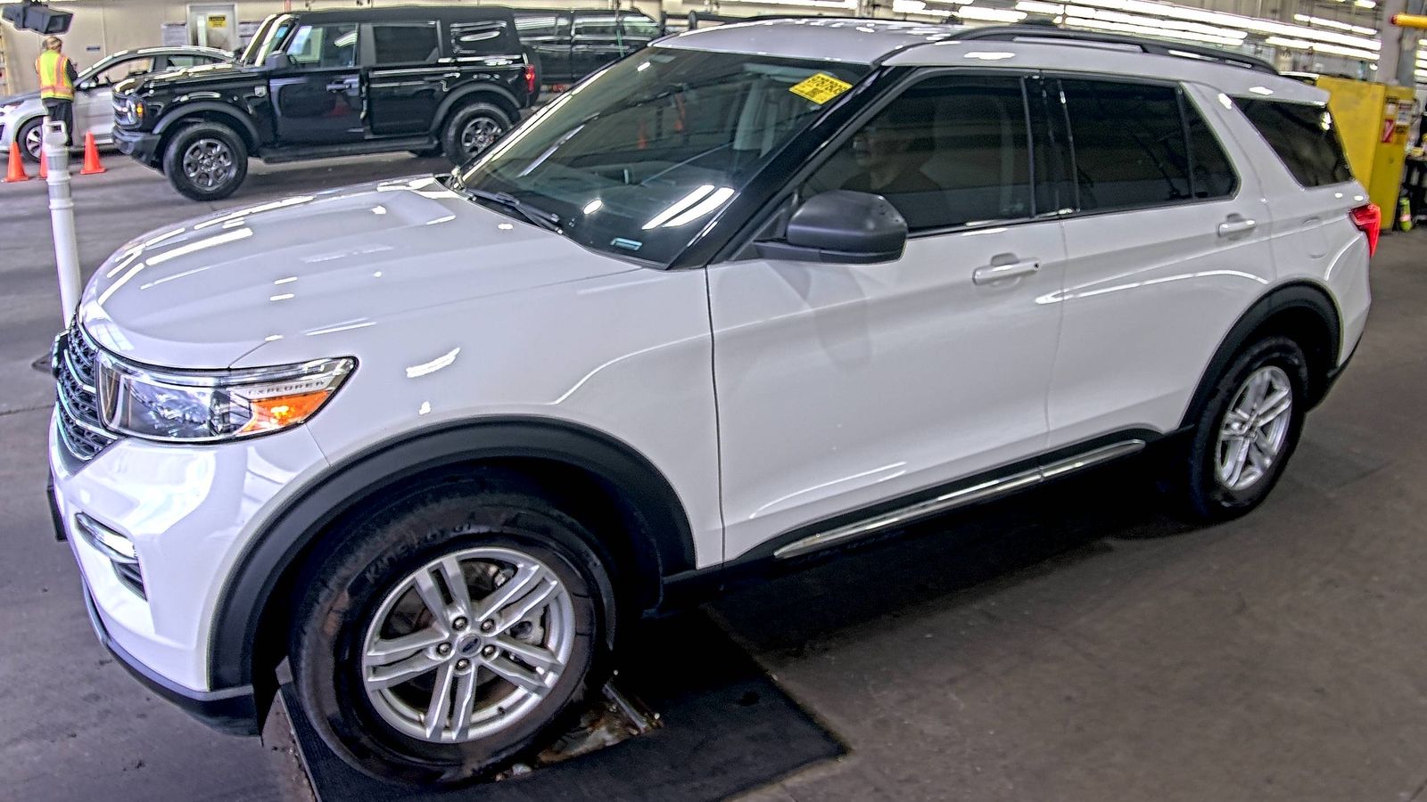 2022 Ford Explorer XLT AWD