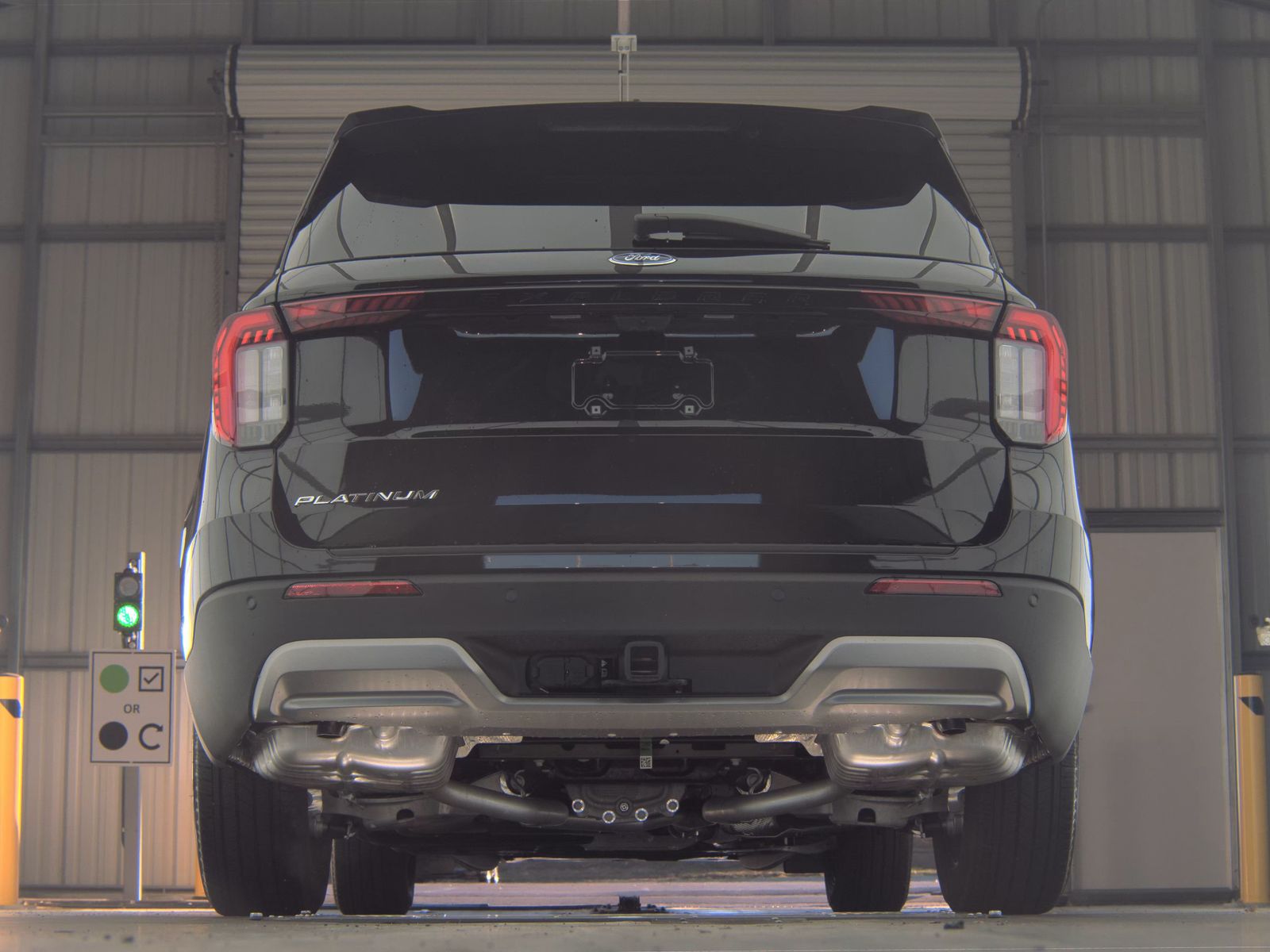 2025 Ford Explorer Platinum RWD