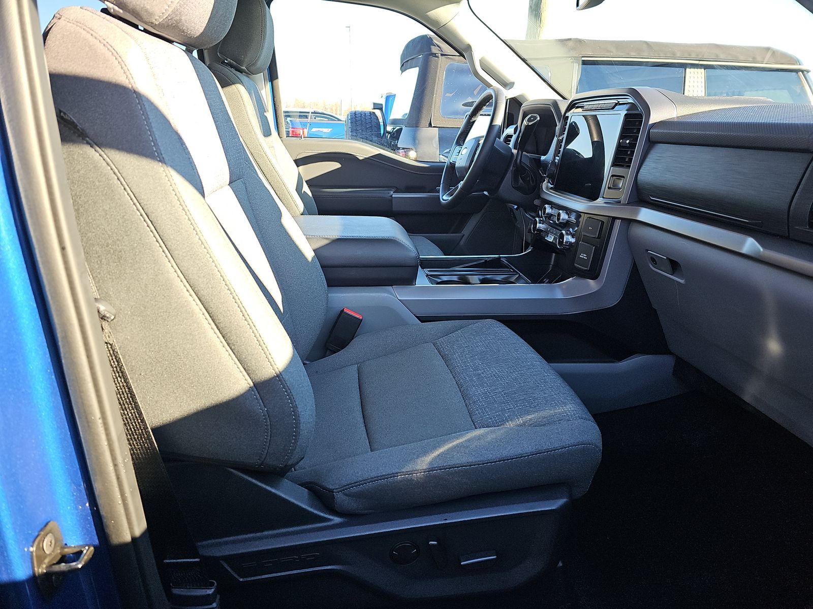 2024 Ford F-150 XLT AWD