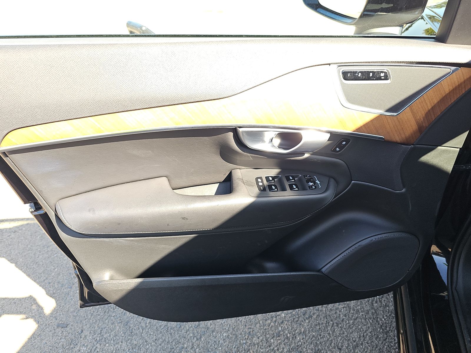 2024 Volvo XC90 B5 Plus AWD